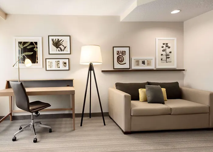 Country Inn & Suites By Radisson, Chippewa Falls, Wi