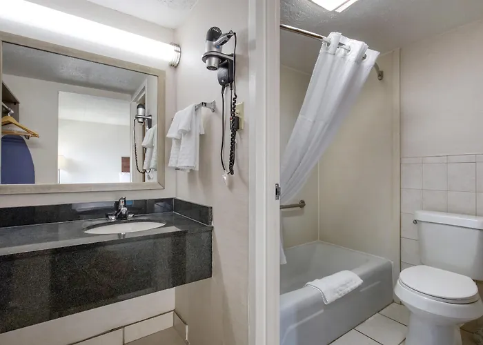 Best Western Woodhaven Inn