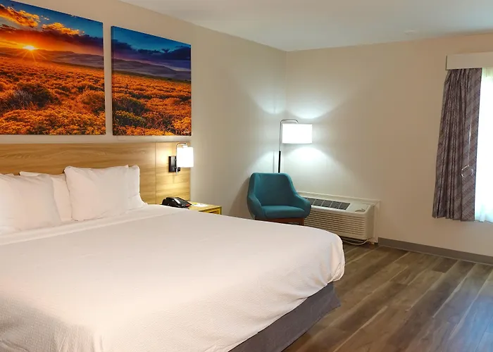 Days Inn By Wyndham Norman
