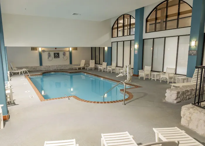 Embassy Suites By Hilton Chicago Schaumburg Woodfield