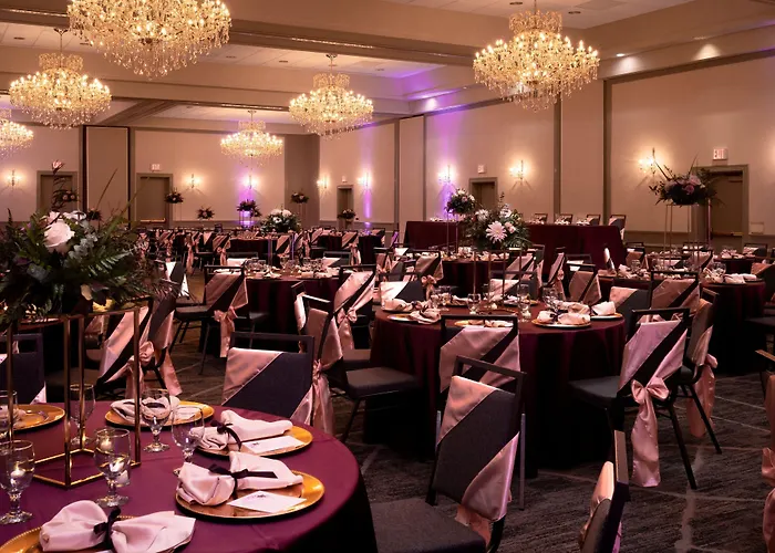 Four Points By Sheraton Milwaukee North Shore