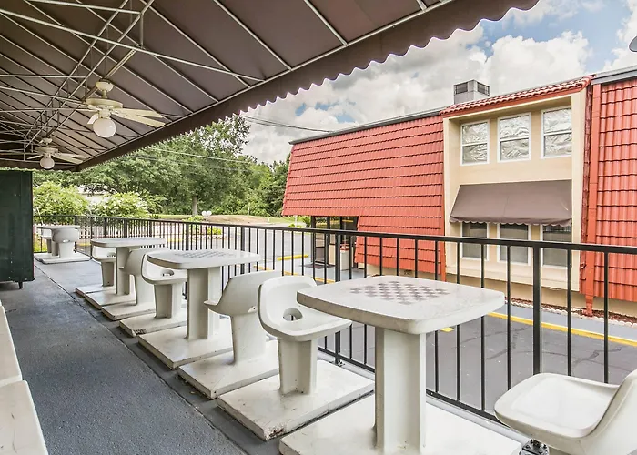 Econo Lodge Tallahassee I-10 Near University