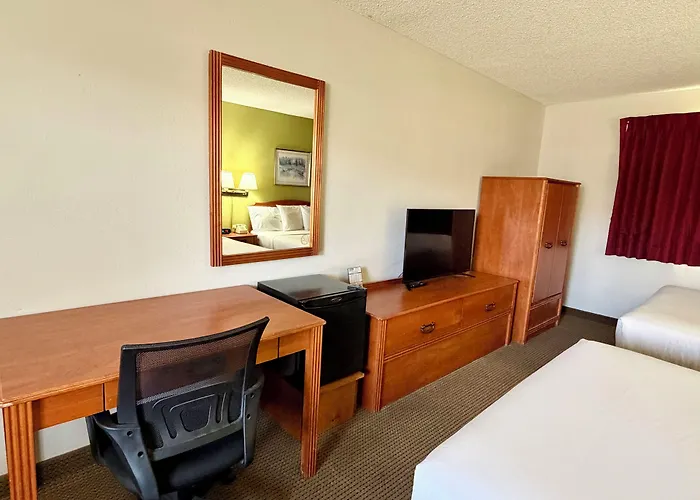 Americas Best Value Inn Saint Ignace