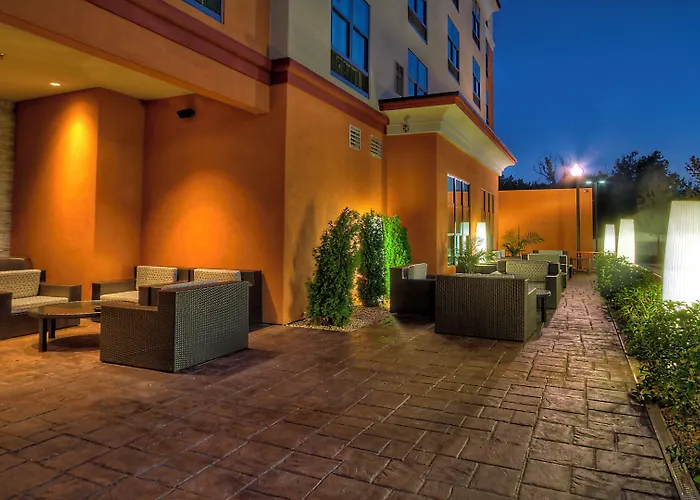 Holiday Inn & Suites Tupelo North By Ihg