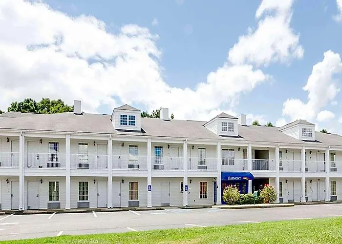 Baymont By Wyndham Ozark