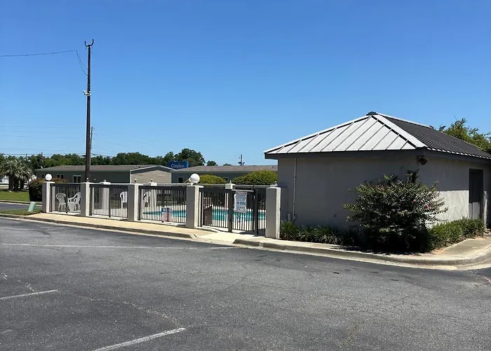 Clarion Pointe