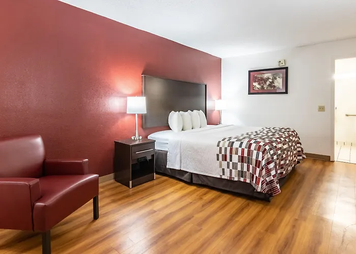 Red Roof Inn Forsyth