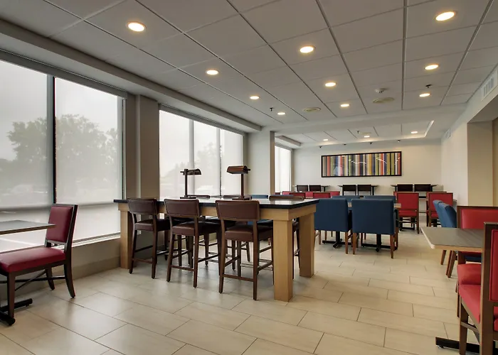 Holiday Inn Express Voorhees/ Mt. Laurel By Ihg