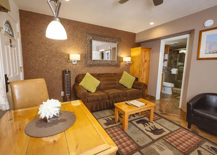 Stardust Lodge