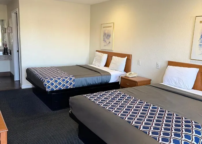 Applegate Inn