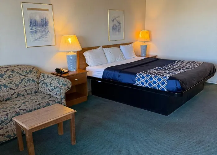 Applegate Inn
