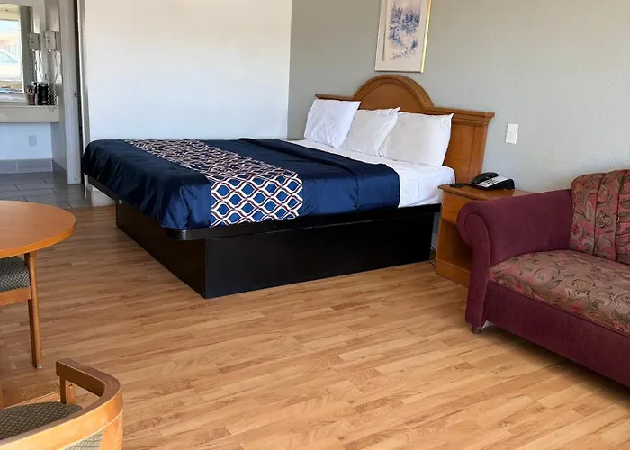 Applegate Inn