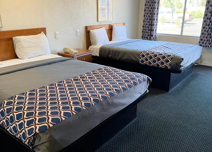 Applegate Inn