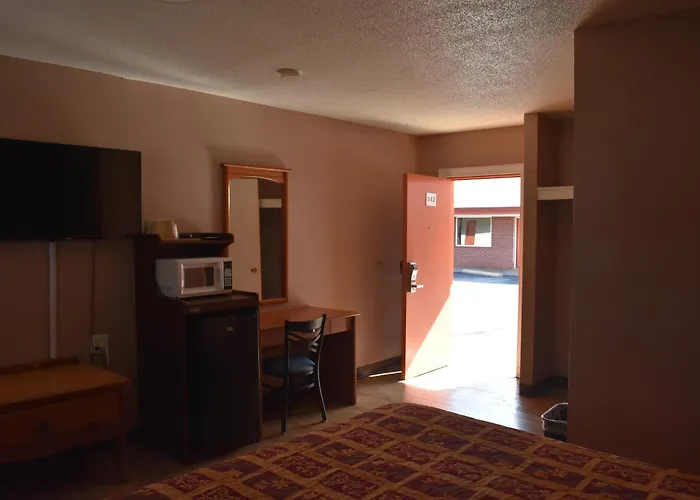 Budget Inn - New Albany