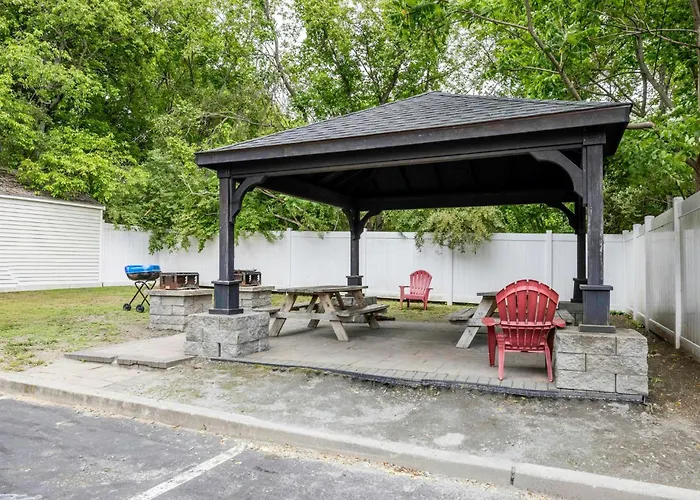 Red Roof Inn & Suites Middleborough