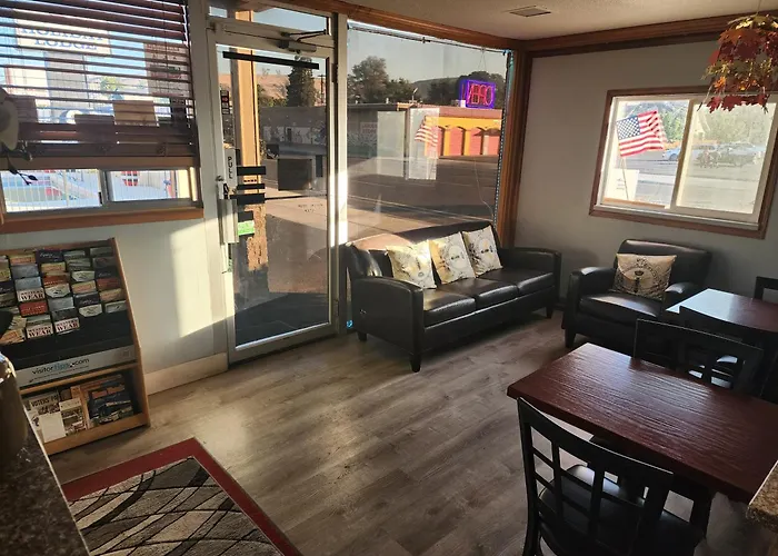 Holiday Lodge Yakima