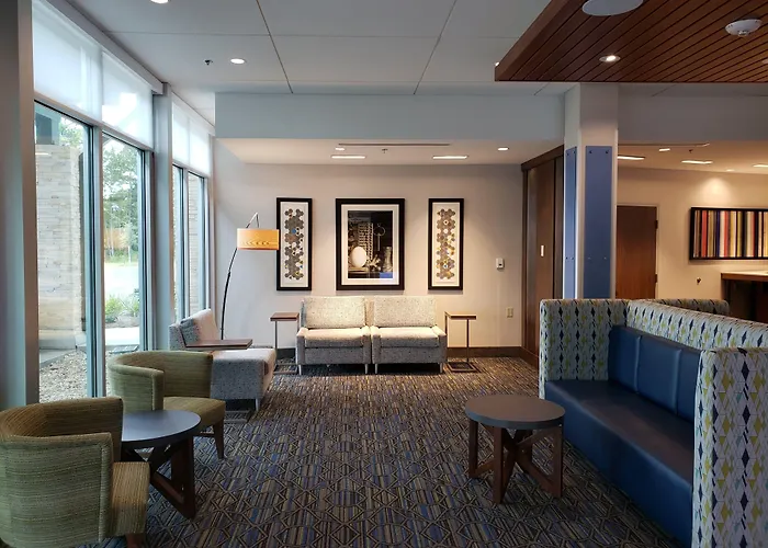 Holiday Inn Express & Suites - Savannah N - Port Wentworth By Ihg