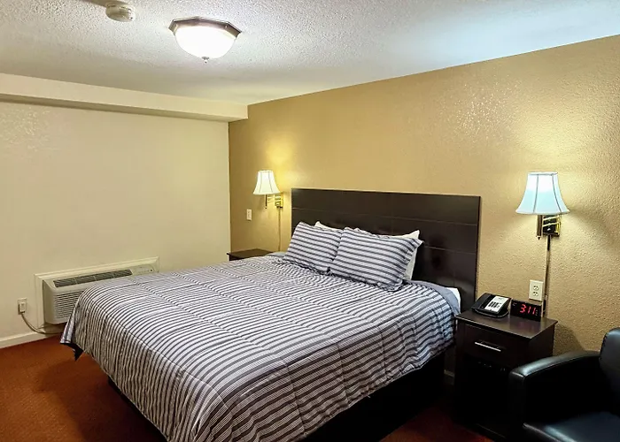 Travelers Inn
