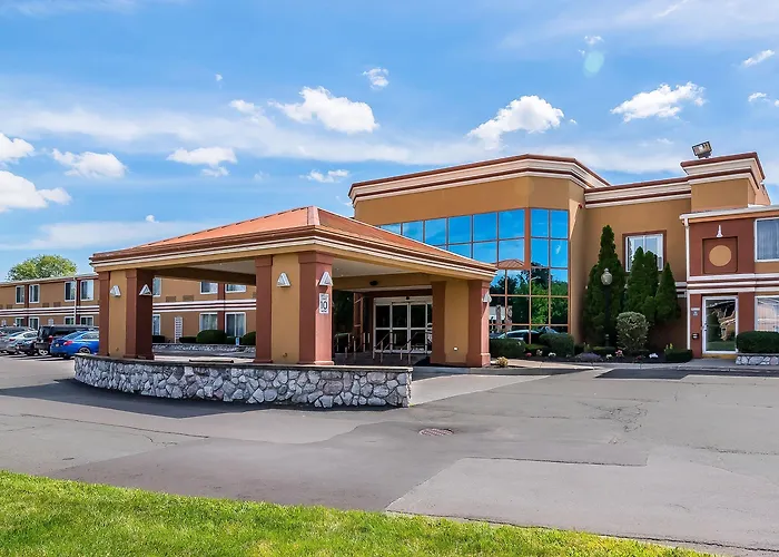 Quality Inn & Suites Albany Airport