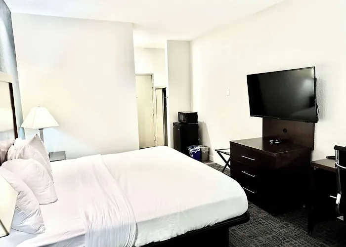 Baymont By Wyndham Richmond I-70