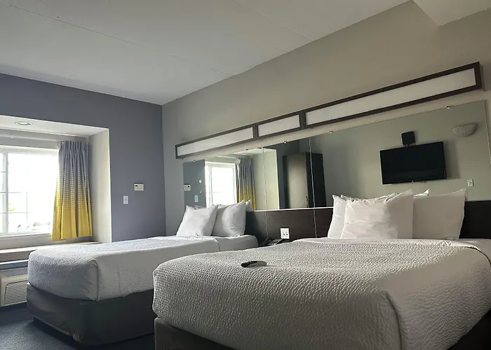 Microtel Inn & Suites By Wyndham Quincy Downtown - River Area