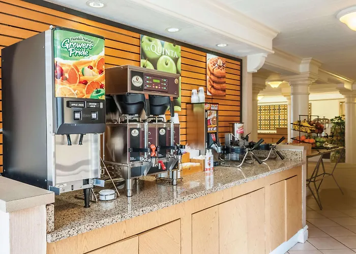 La Quinta Inn By Wyndham New Orleans West Bank / Gretna