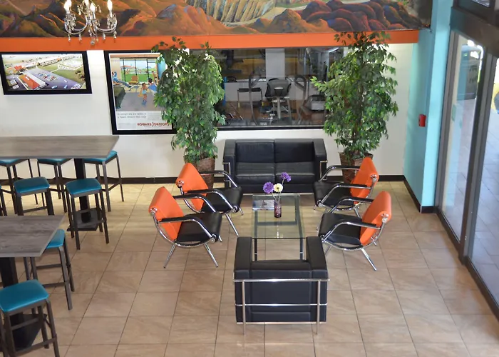 Howard Johnson By Wyndham Yuma