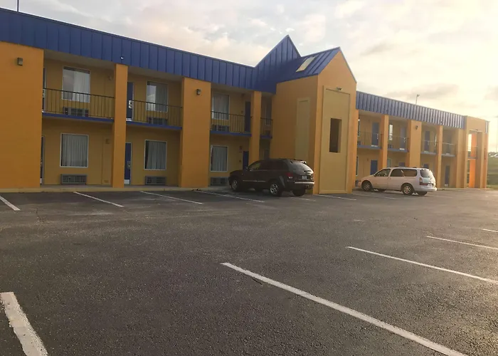Super 8 By Wyndham Lumberton Nc
