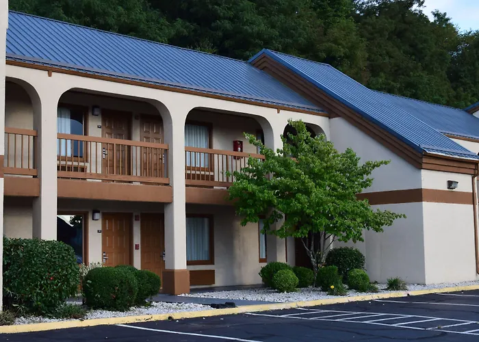 Super 8 By Wyndham Fort Chiswell Wytheville Area