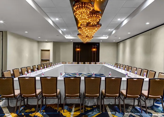 Doubletree By Hilton Arlington Dfw South