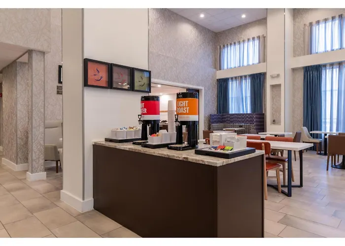 Hampton Inn & Suites Boston/Stoughton, Ma