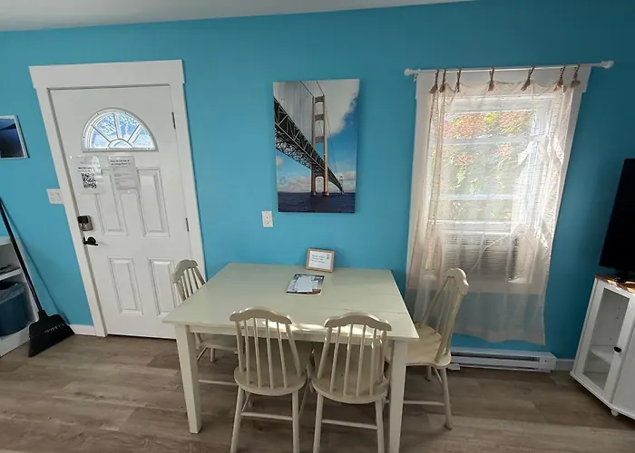 Bay Port Lodging