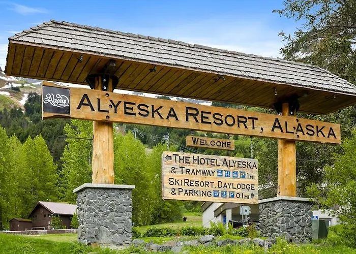 Compact Girdwood Cottage Near The Alyeska Lifts