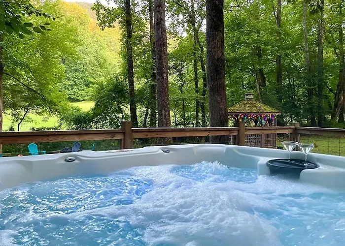 Coffee Creek Cabin