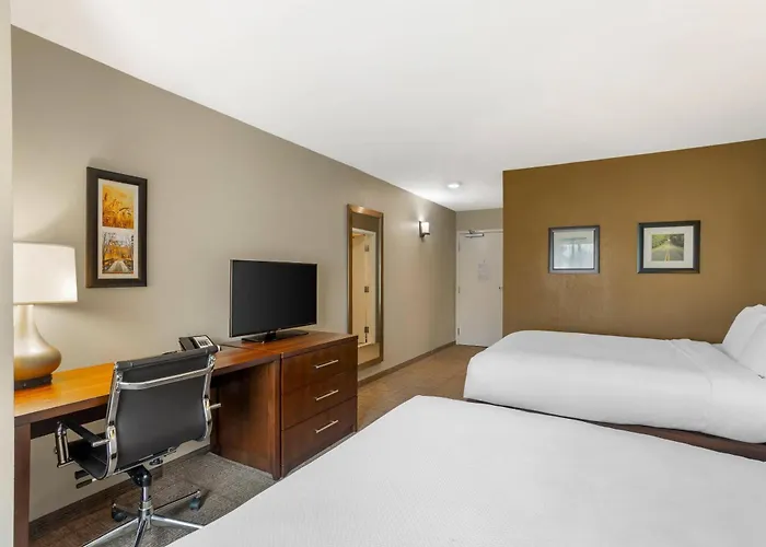 Comfort Inn & Suites Gap Amish Country