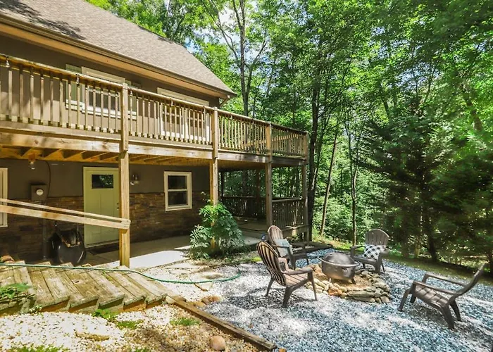 Honey Bear Hideaway