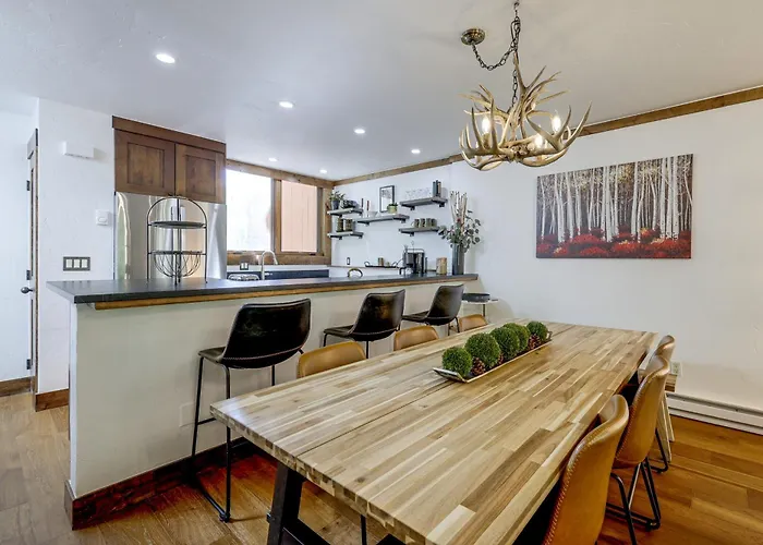 Newly Renovated Vail Home - Walk To Booth Falls Tr