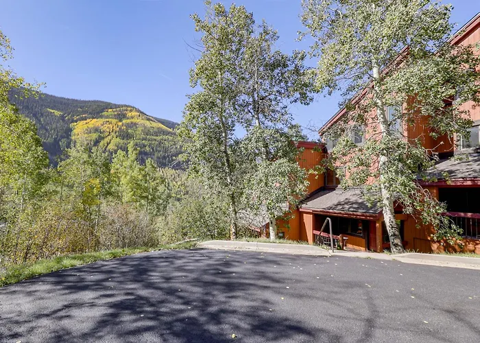 Newly Renovated Vail Home - Walk To Booth Falls Tr