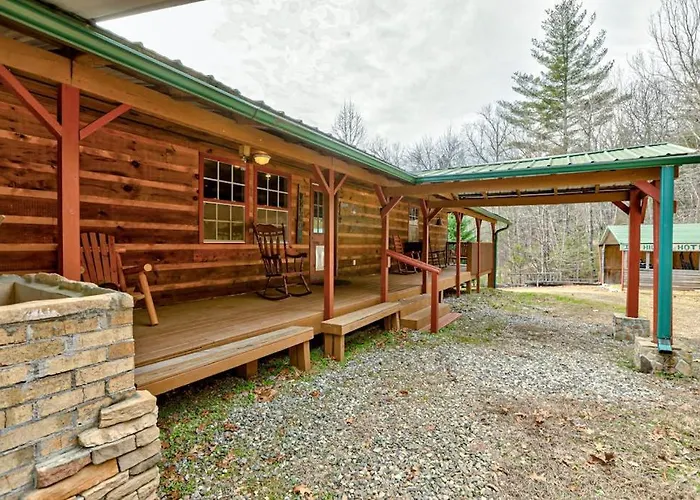 Lucky Clover Cabin