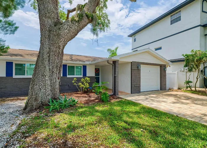 Riverfront Home W/ Putting Green & Boat Dock!