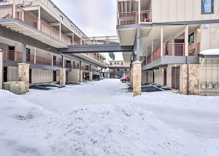 Ski-In/Ski-Out Condo W/ Hot Tub On Copper Mountain