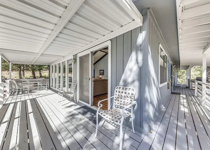 Rustic Alto Retreat - Near Hiking, Skiing & More!