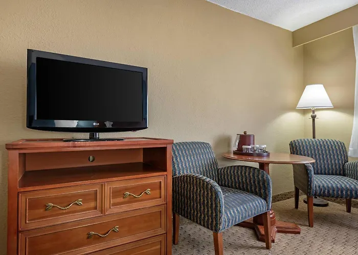 Clarion Hotel Conference Center Lexington North