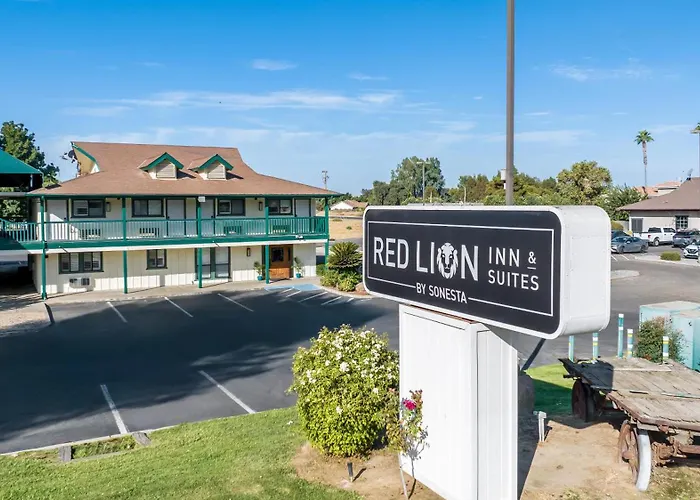 Red Lion Inn & Suites Lemoore