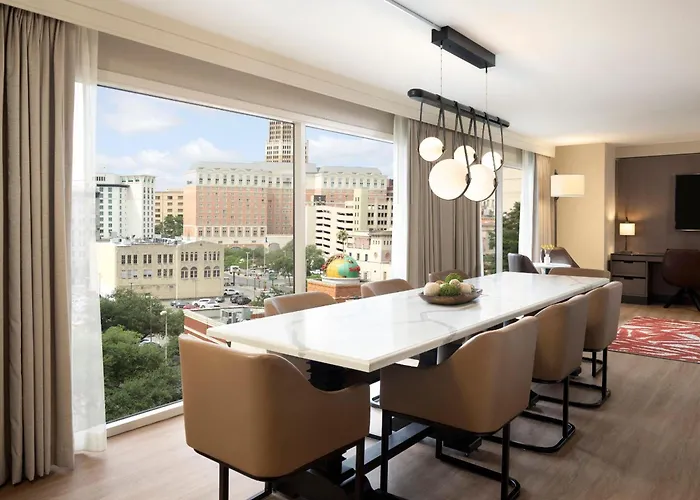 Hyatt Regency San Antonio Riverwalk