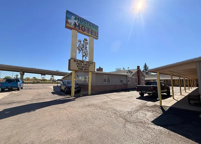 Mustang Motel Gillette I-90