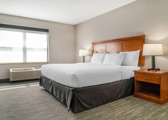Country Inn & Suites By Radisson, Rossford - Toledo South