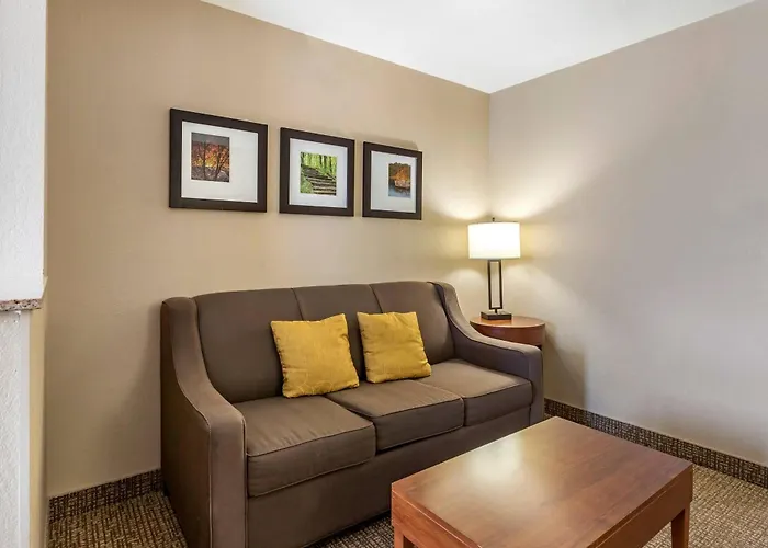 Comfort Suites Coralville I-80