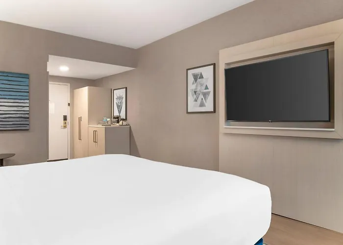 Radisson Plaza Hotel At Kalamazoo Center