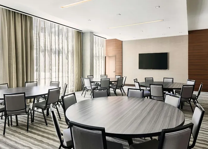 Ac Hotel By Marriott Phoenix Tempe/Downtown